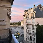 Beautiful With Seine And Musee D'orsay View *