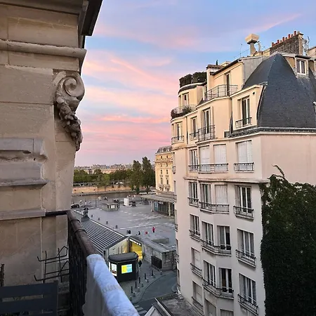 Beautiful With Seine And Musee D'orsay View *